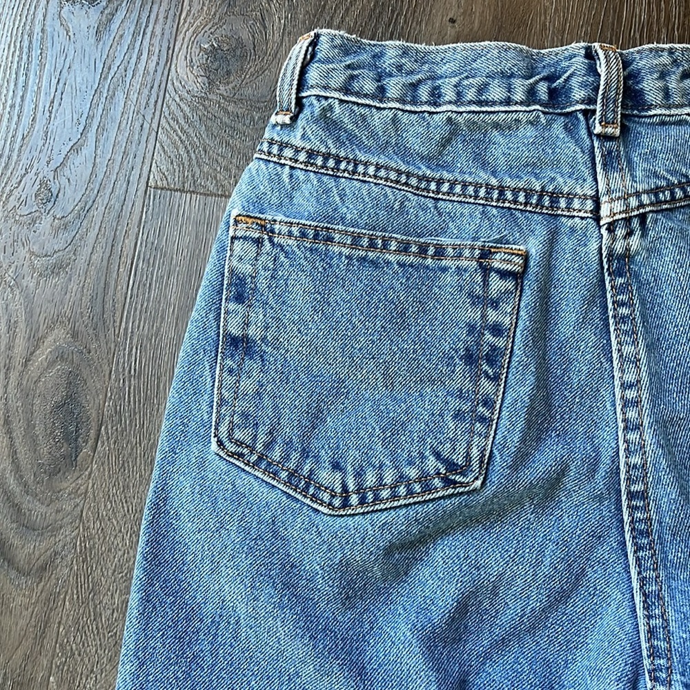 LondonJean | Vintage Denim Distressed Shorts Women’s Size 10 | Medium Wash - Picture 3 of 11